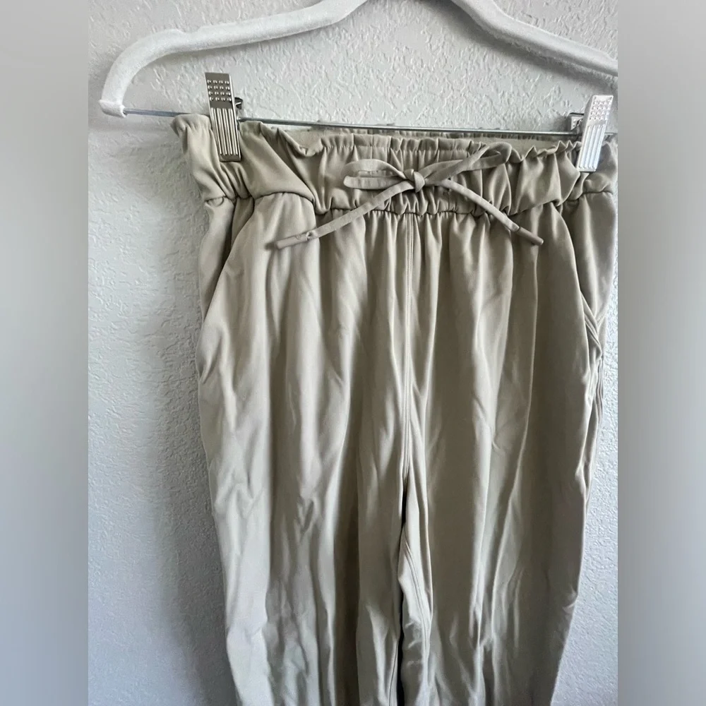 Lululemon Keep Moving high waisted pant